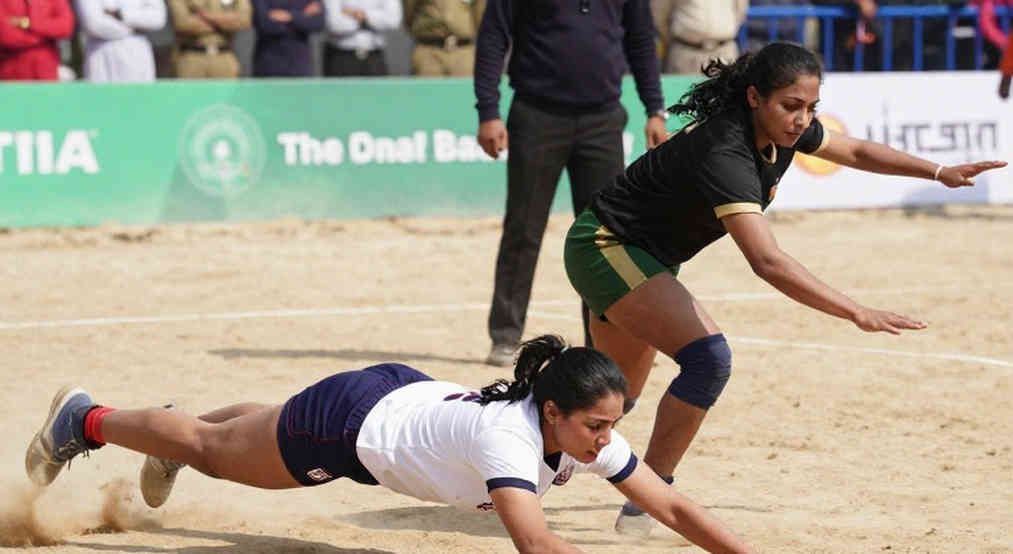 ৩-০, ৩-২, ০-৩, ৩-২: যে চারটি সংখ্যা প্যারিতোষকে বাঁচিয়ে দিল