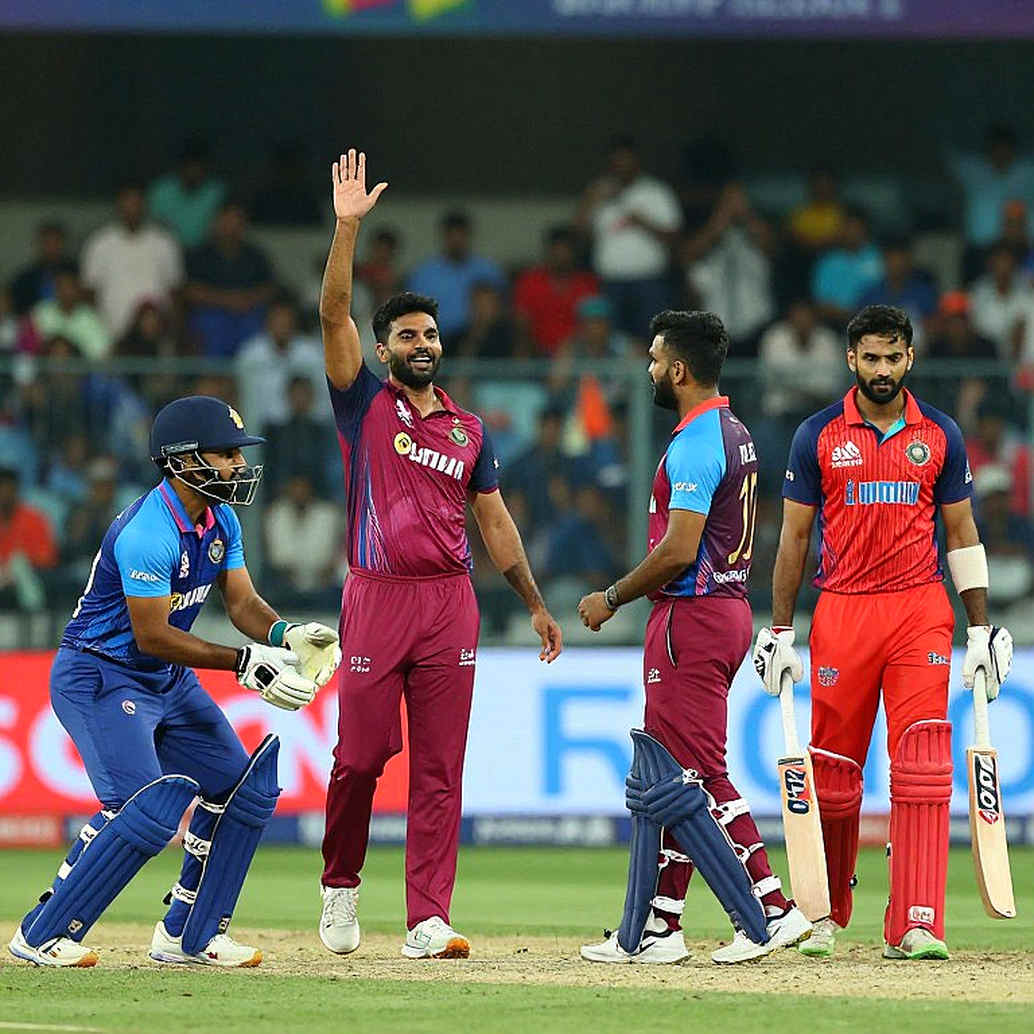 রাওয়ালপিন্ডির সেশন-ঘড়ি: বাংলাদেশের টেস্ট জয় মাপতে হবে সময় দিয়ে, রান দিয়ে নয়